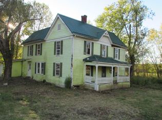 2149 Chinquapin Grove Rd, Bluff City, TN 37618