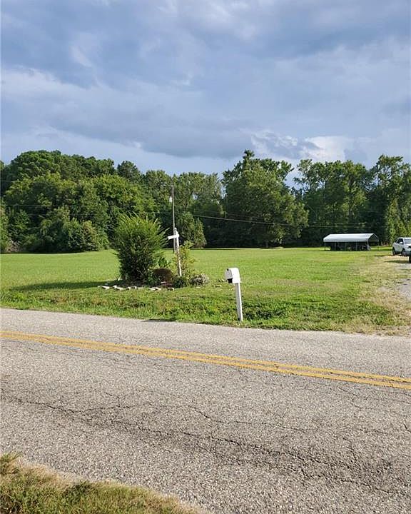 2nd image of 66 Old Ferry Rd