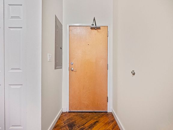 4th image of 21 S 13th St APT 203
