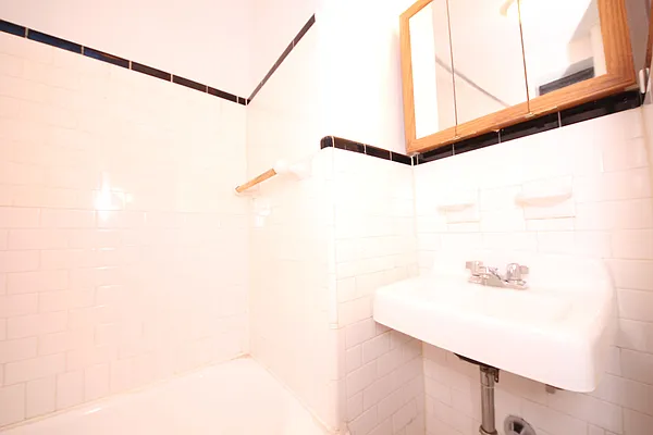 Rented by Waverly Realty Associates | media 43