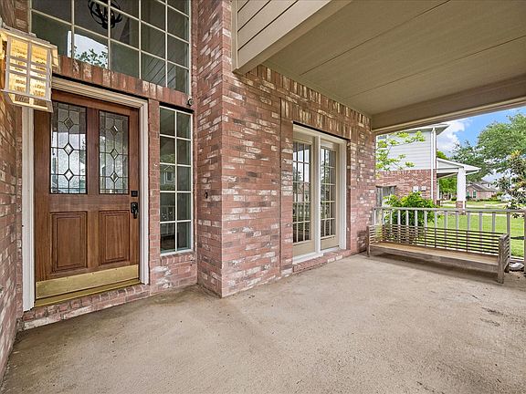 4th image of 1330 Summer Terrace Dr