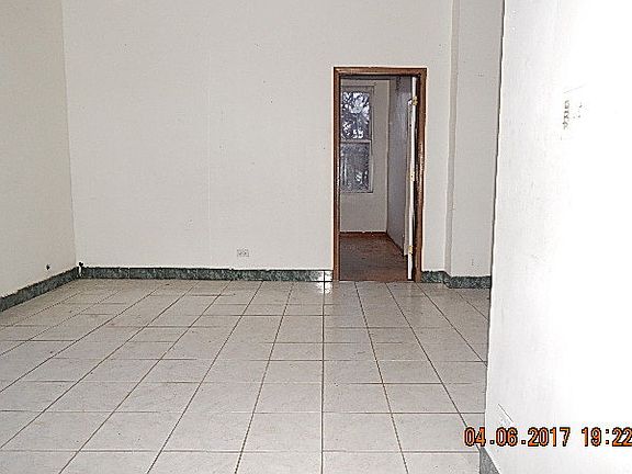 4th image of 5014 W 13th St