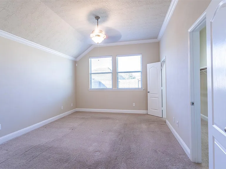22314 Sheldonwood Ct — Photo 13