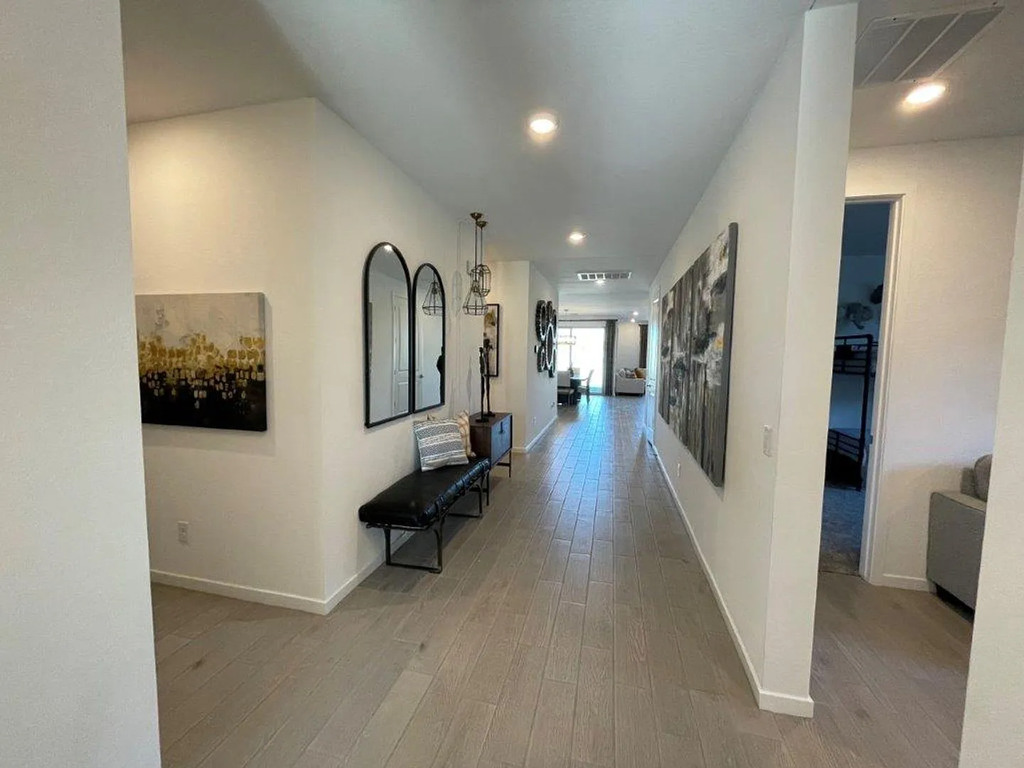 5632 W Walatowa St - partially furnished — Photo 2