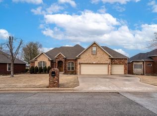 2325 Montclair Ave, Siloam Springs, AR 72761