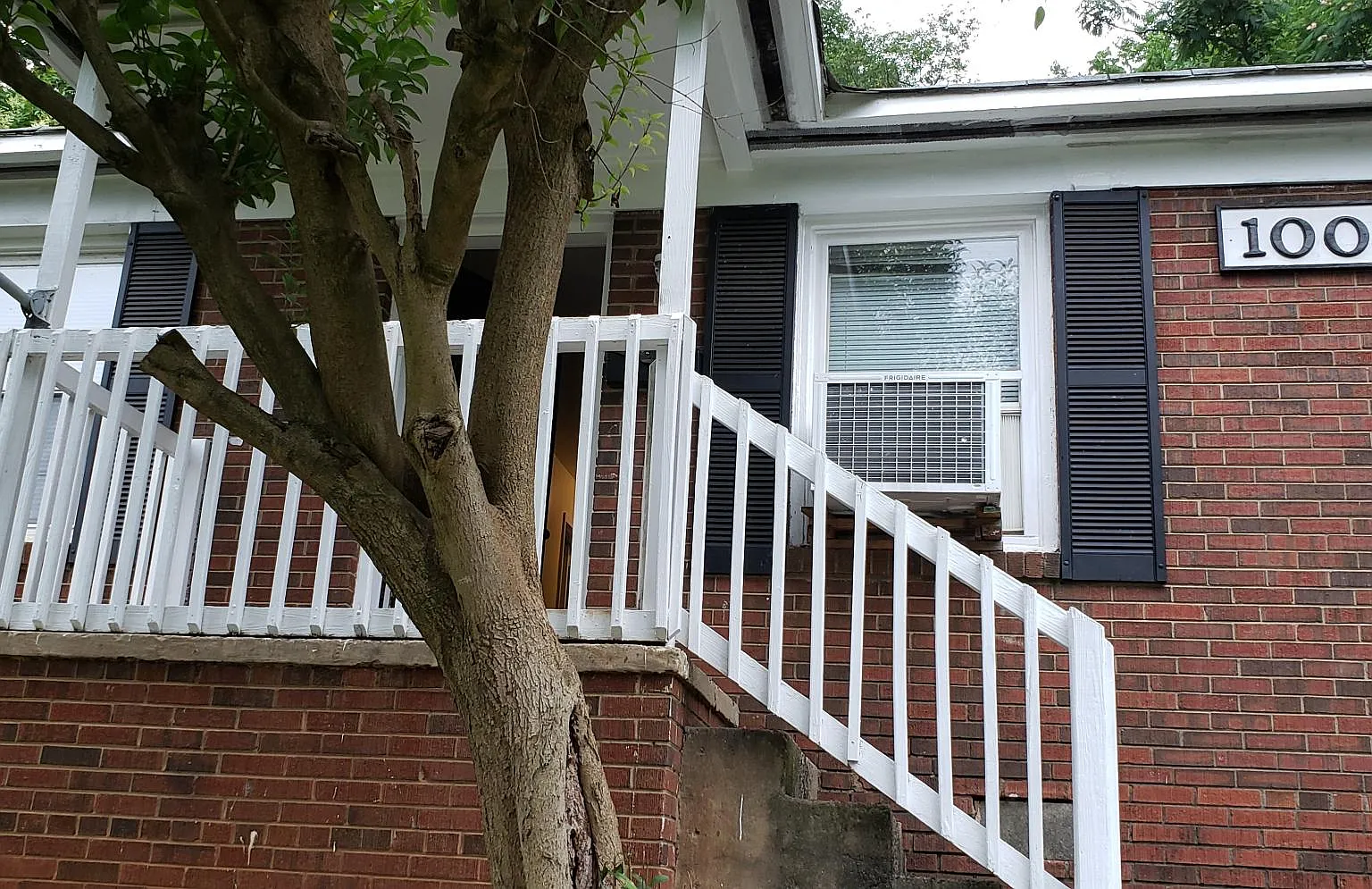 3 bed, 720 sqft, $1,500 — Photo 1