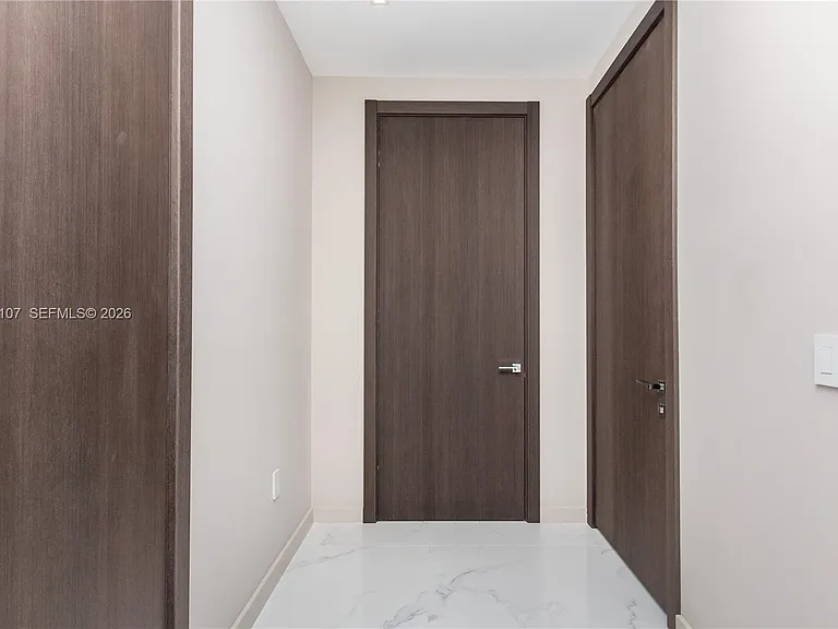 851 NE 1st Ave #Penthouse 4611-4611 — Photo 30