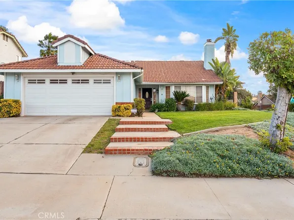 12128 Drury Ln, Moreno Valley, CA 92557