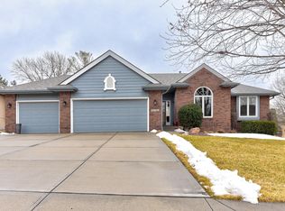 16721 X St, Omaha, NE 68135