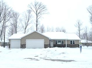 2710 Knuell St, Manitowoc, WI 54220