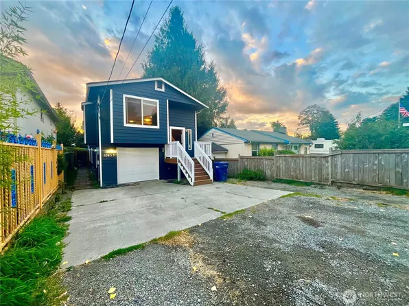 10453 1st Avenue SW, Seattle, WA 98146