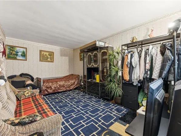 2666 Brown Street image 24 of 37