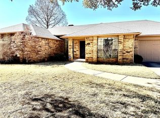 1111 Surrey Dr, Ardmore, OK 73401