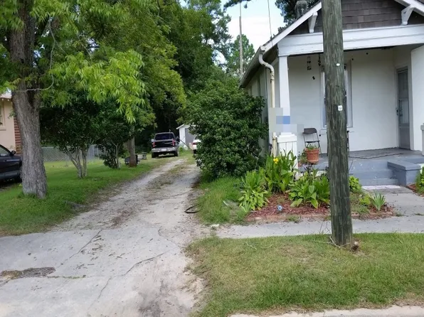 414 W Railroad St, Robersonville, NC 27871