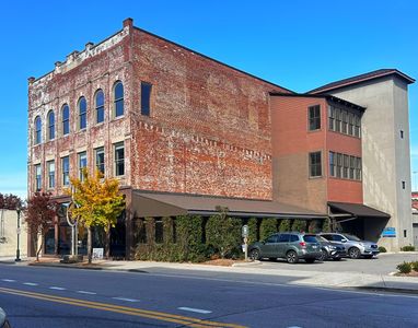 25 E Main St #201-301, Chattanooga, TN, 37408