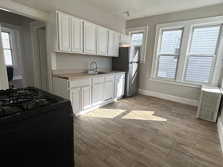 244 Vermont Ave #2 — Photo 4