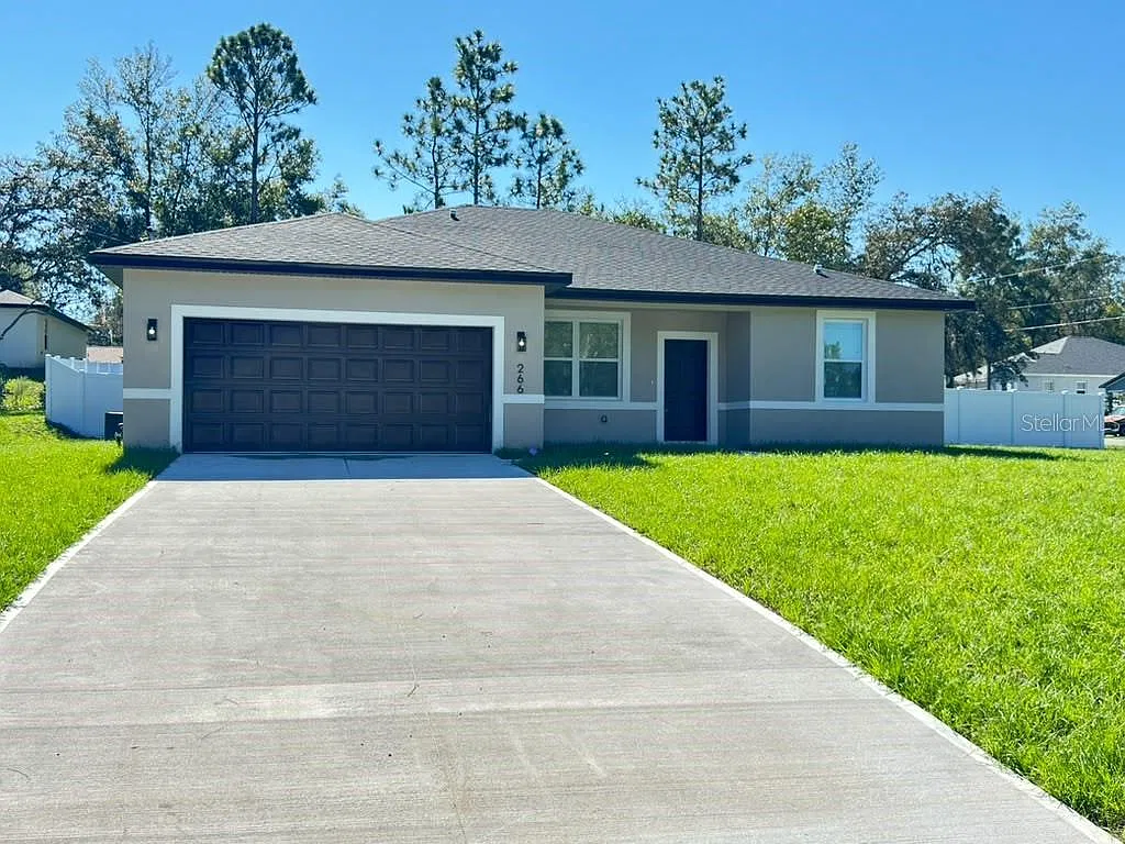 4 bed, 2.5 bath, 1708 sqft, $1,995 — Photo 3