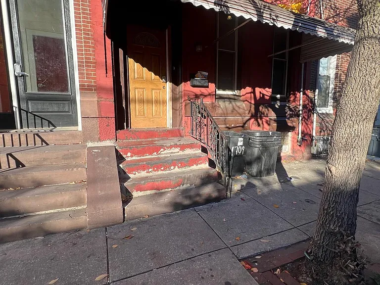 1709 W Montgomery Ave #2 — Photo 2