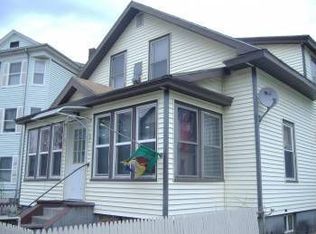 9 Camp St, Worcester, MA 01603