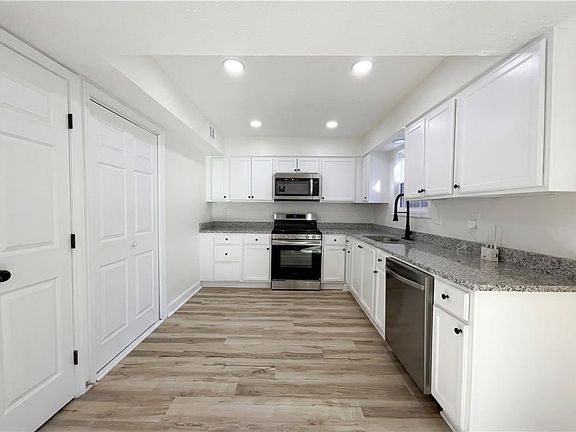 2nd image of 1287 Old Countryside Cir W