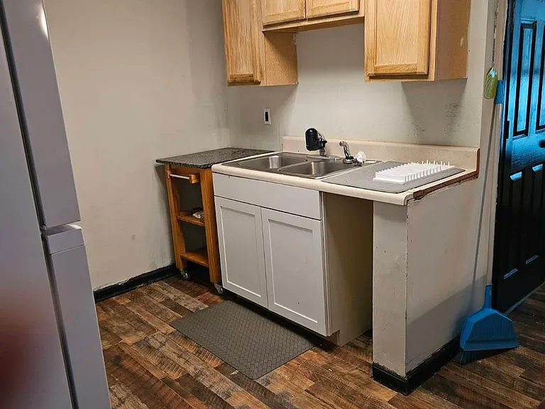 1860 Greene St #408 — Photo 4