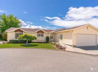 4 Laguna Pl E, Omak, WA 98841