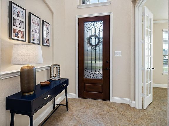 4th image of 9896 Robinwoods Dr