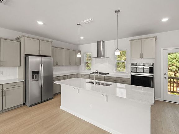 Kitchen with Large Eat-In Island - Model Representation