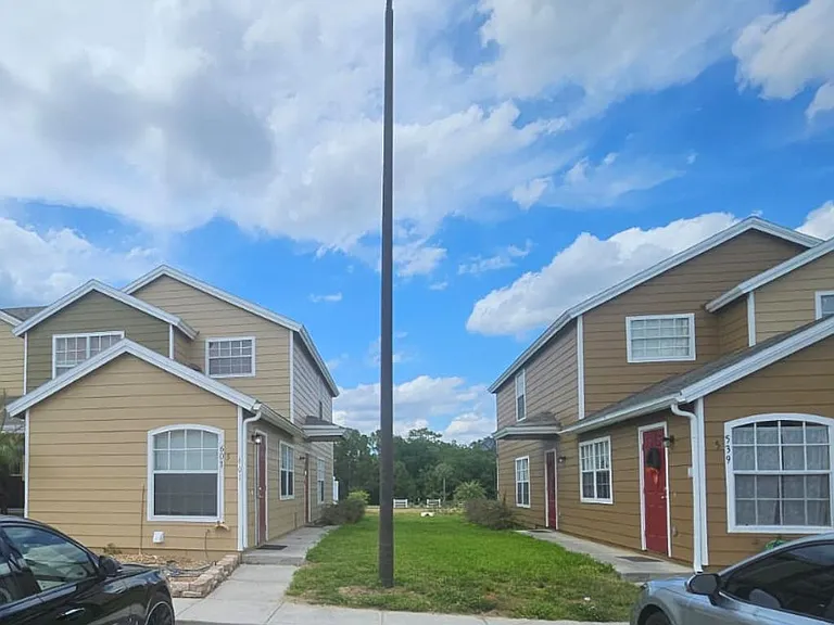601 Washington Palm Loop #B — Photo 10