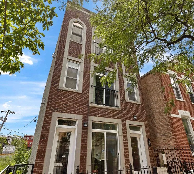 1427 W 17th St #3