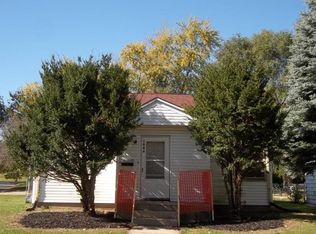 1004 N Sunset Ave, Rockford, IL 61101