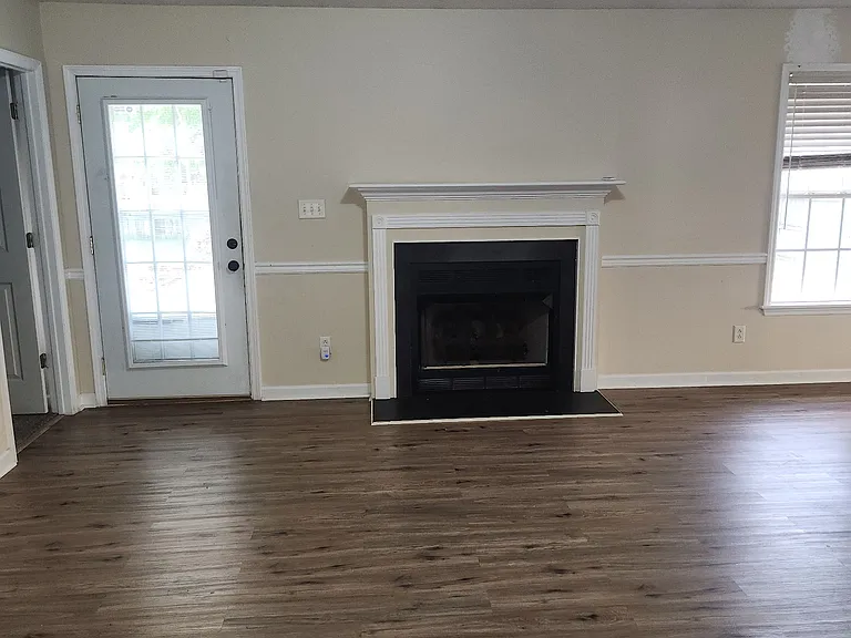 107 Pollard Dr — Photo 6