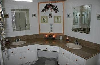 4th image of 226 E Blue Mountain Way