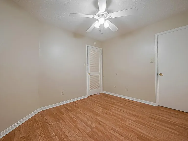 22319 Rangeview Dr — Photo 33
