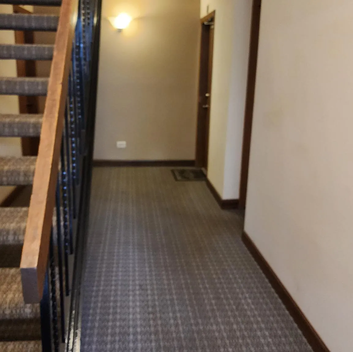 620 Mallard Ct — Photo 4