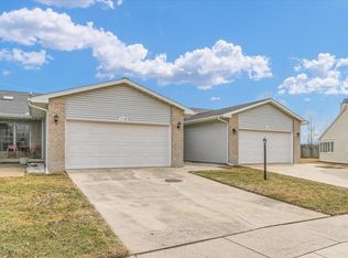 502B Creve Coeur Rd, Champaign, IL 61822