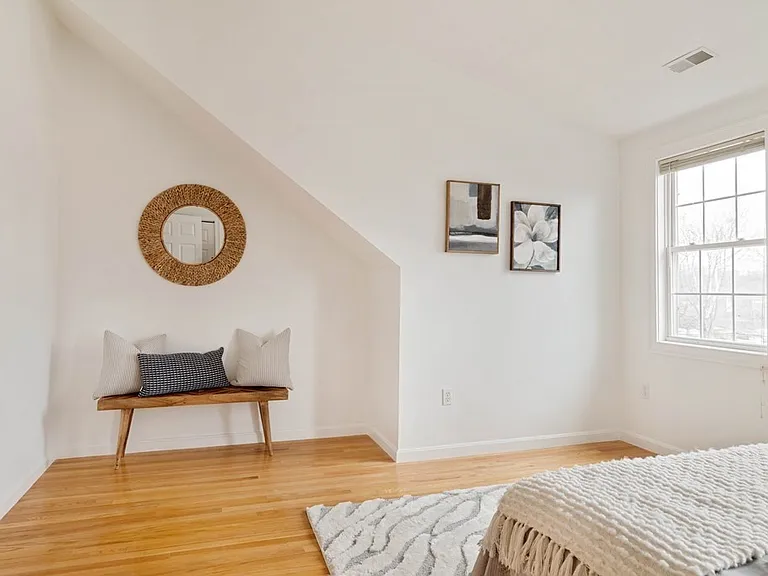 9 Grove St #1 — Photo 4