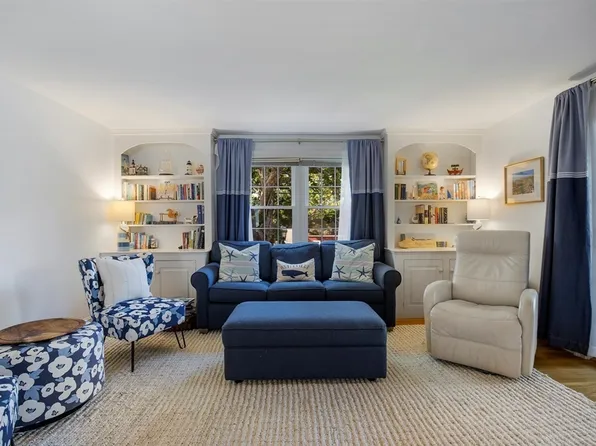 920 Main St #2-1, Barnstable, MA 02630