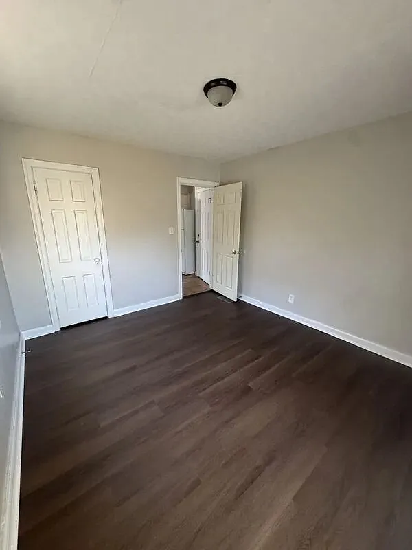 321 W Norman Ave — Photo 3