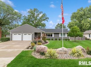 1304 Coffelt Ave, Bettendorf, IA