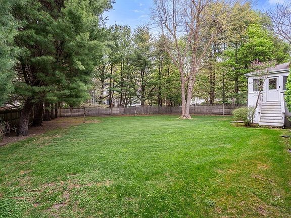 4th image of 58 Donna Rd
