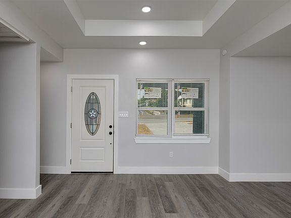 5th image of 1409 W Bruton Rd