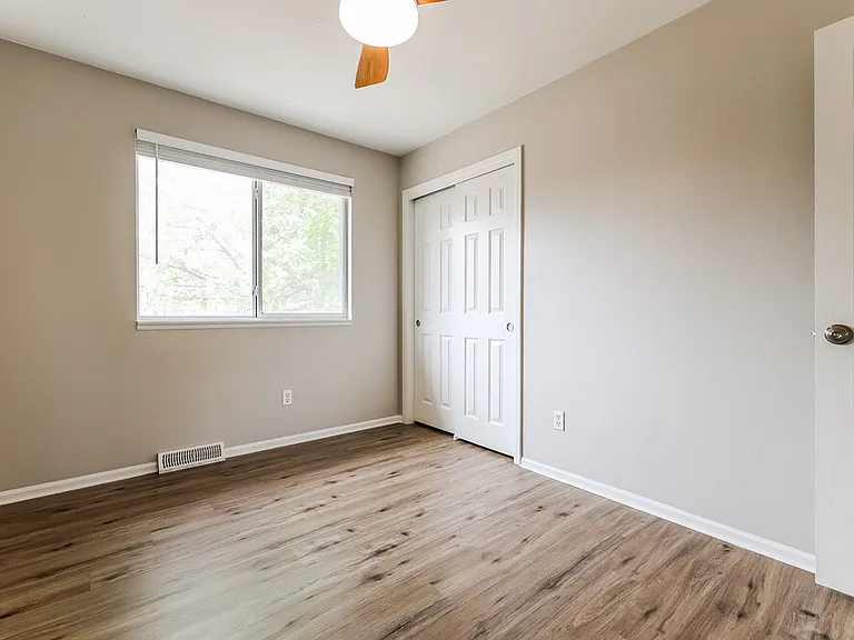 3236 Mather St — Photo 14