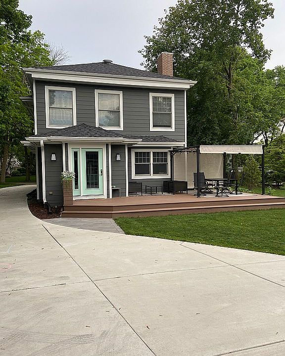 2nd image of 527 La Belle Ave