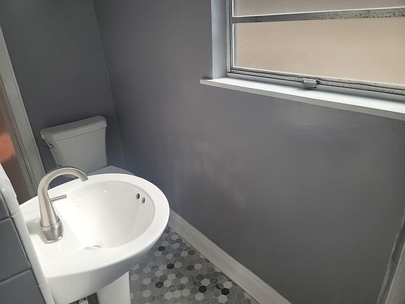 3rd image of 8133 Hickory St APT 3
