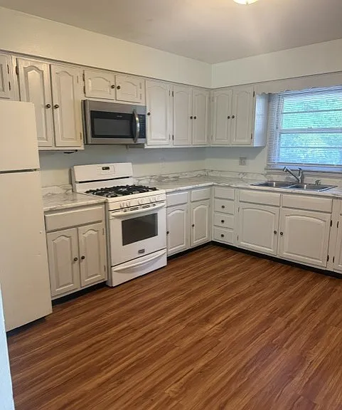 4823 Flintridge Ct #2 — Photo 7
