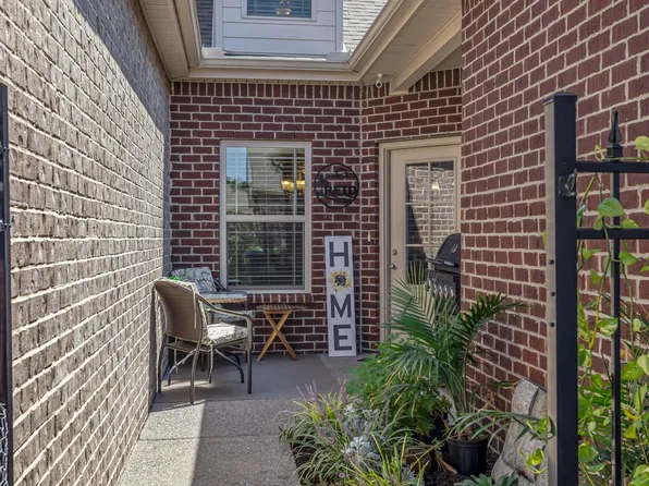 817 Arbon Vale Dr, Murfreesboro, TN 37130