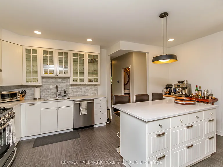 244 Greensway Ave — Photo 16
