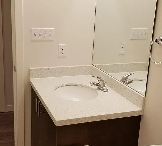 200 S Alex Ave #5 — Photo 13