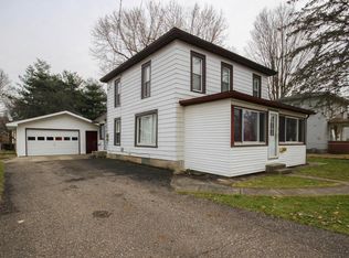 313 N Douglas Ave, Three Rivers, MI 49093